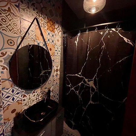 Airport Accommodation Bedroom With Your Own Private Bathroom Self Check In And Self Check Out Air-Condition Included Mqabba Exterior foto